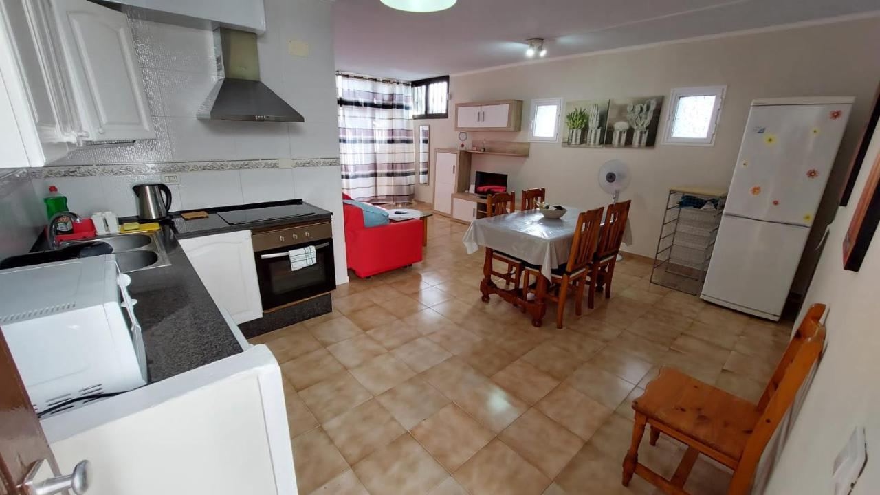 Simple Apartment Frontera Primavera Pool In South Tenerife Costa Del Silencio Bagian luar foto